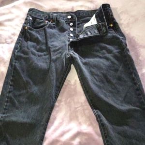 NWT Levi's Button Fly 501 Jeans! 32/32.👖